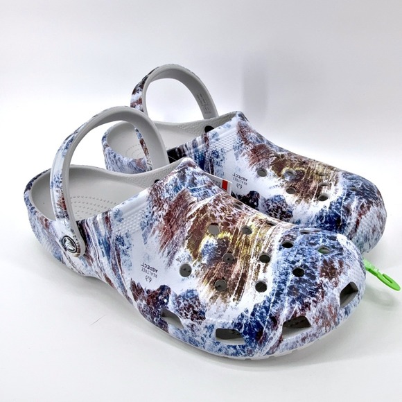 CROCS Shoes - Crocs Realtree Aspect Blue Brown Atmosphere Camo Clogs Womens Size 7 Shoes NWT